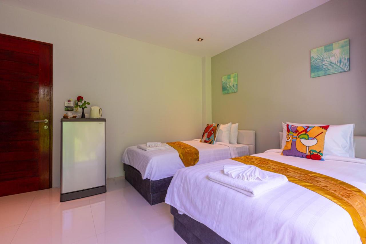 Rossarin Sea View Patong Hotell Exteriör bild