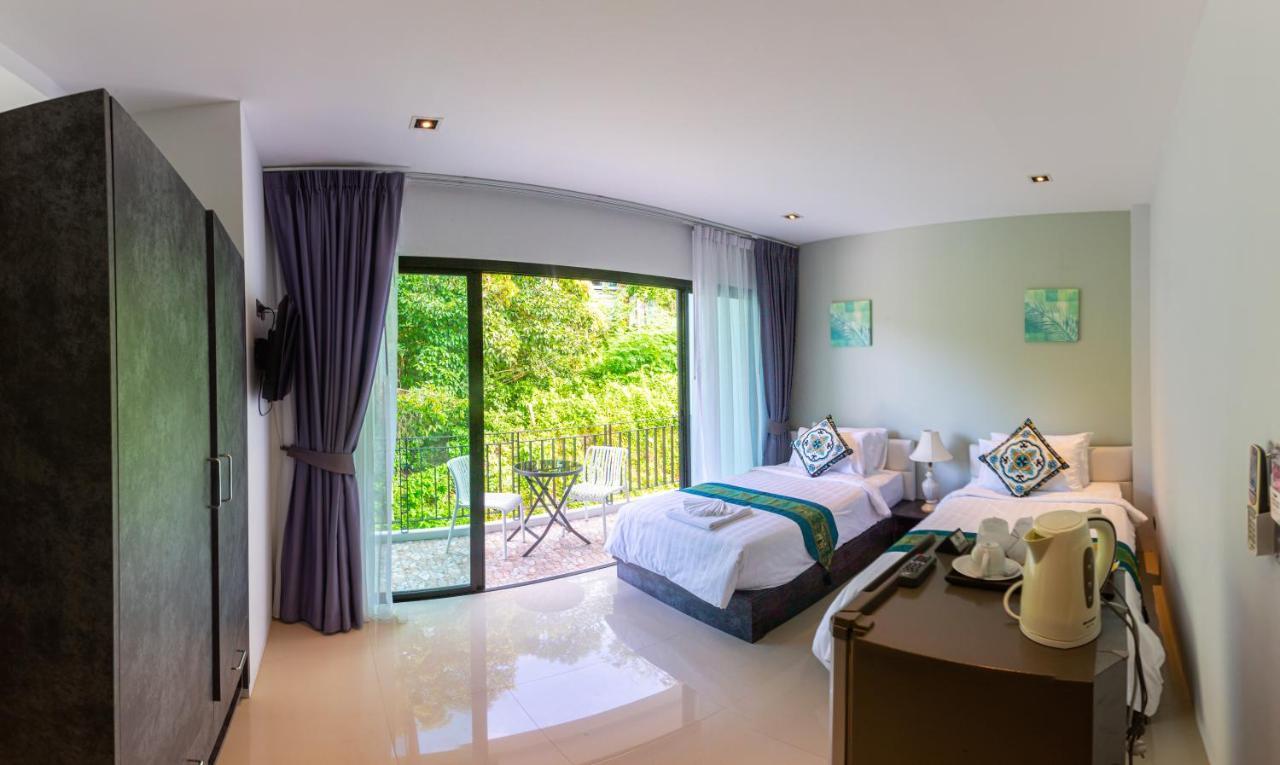 Rossarin Sea View Patong Hotell Exteriör bild