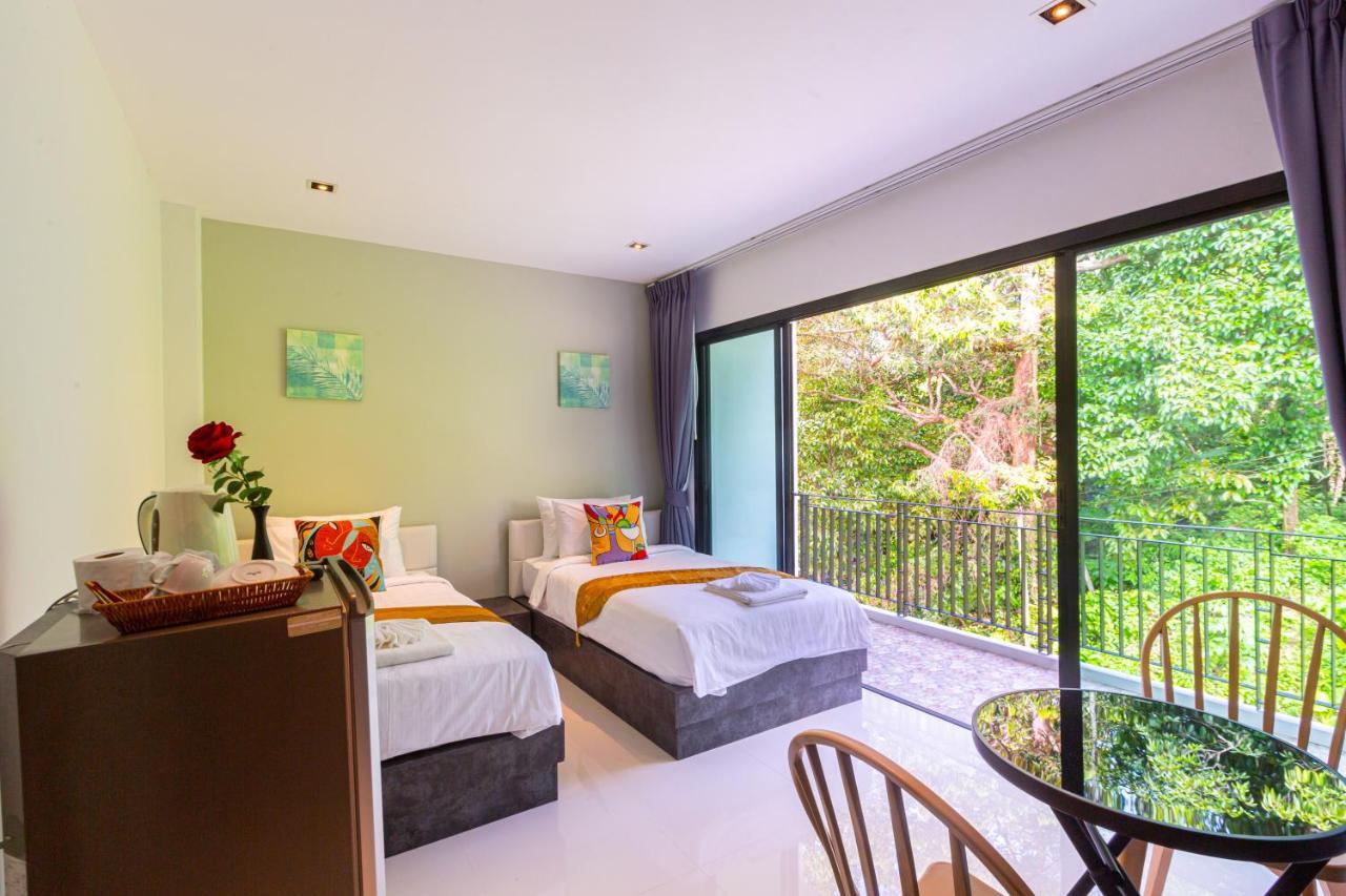 Rossarin Sea View Patong Hotell Exteriör bild