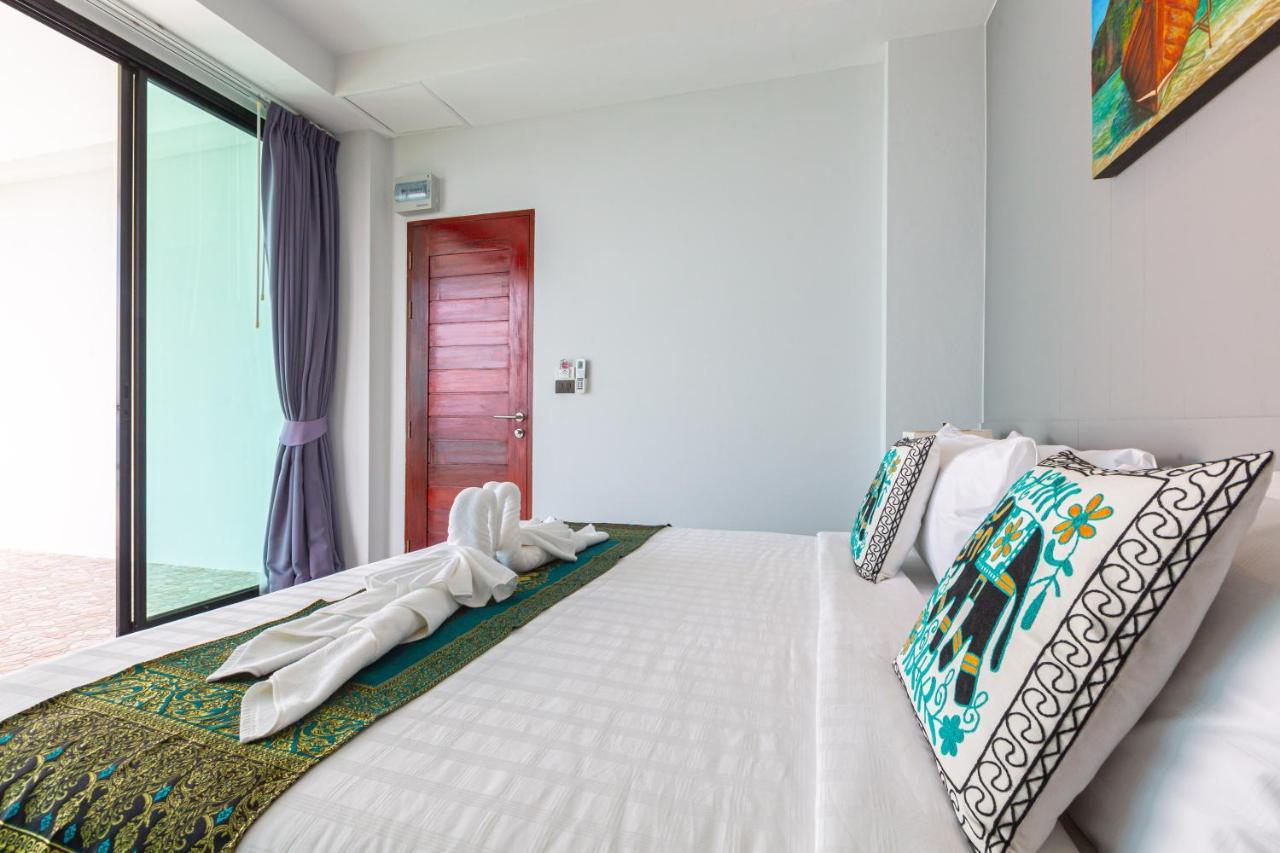 Rossarin Sea View Patong Hotell Exteriör bild