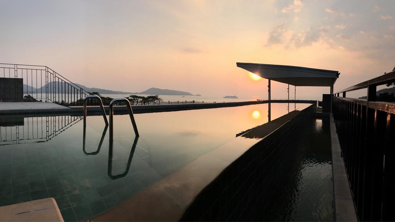 Rossarin Sea View Patong Hotell Exteriör bild